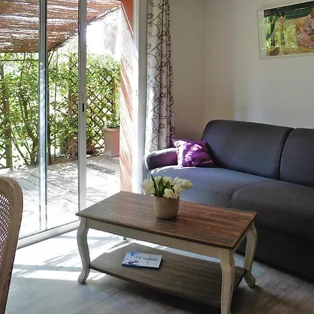 Holiday Flat Ste Maxime Caz01268 P Апартаменты Сент-Максим